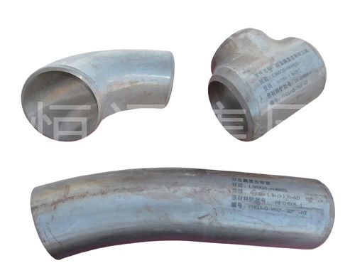 Composite pipe fittings