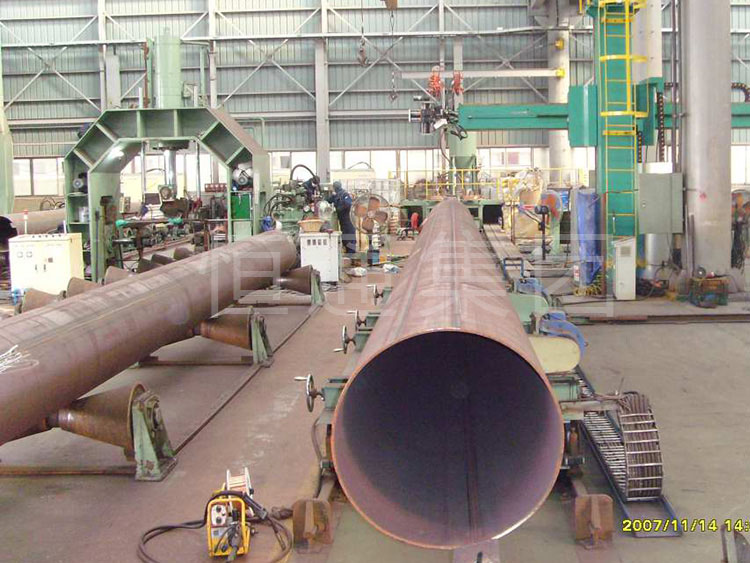 Steel pipe inspection platform